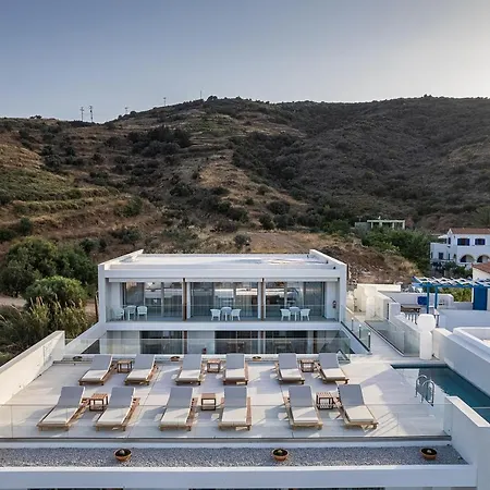 Romantica Aparthotel 3*