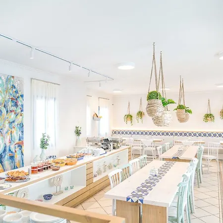 Aparthotel Romantica 3*