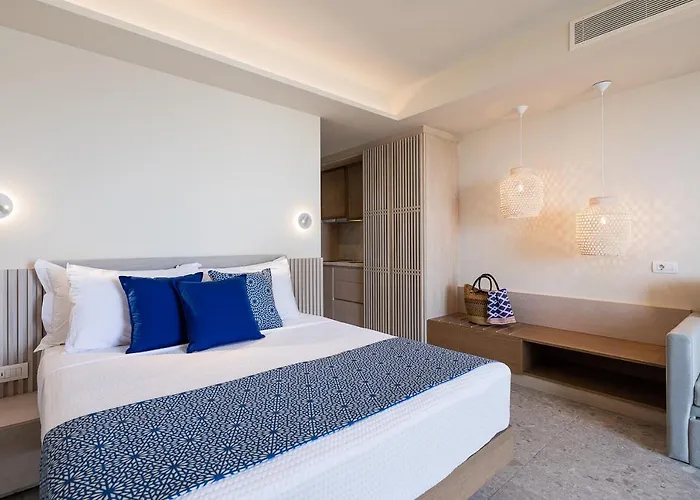 Romantica Apartahotel 3*