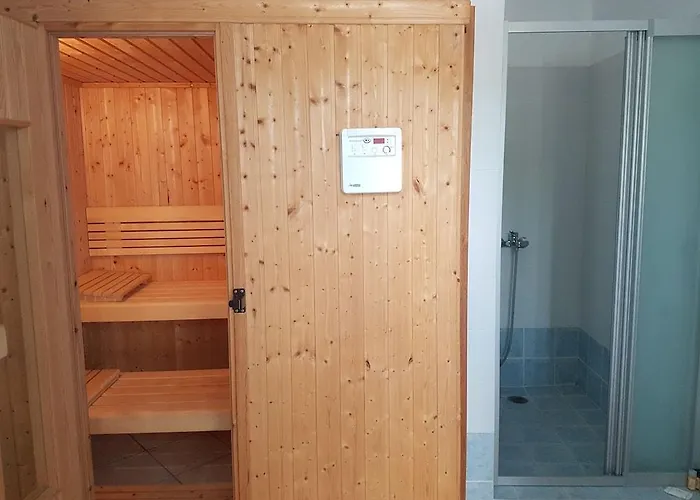 Romantica Apartahotel 3*